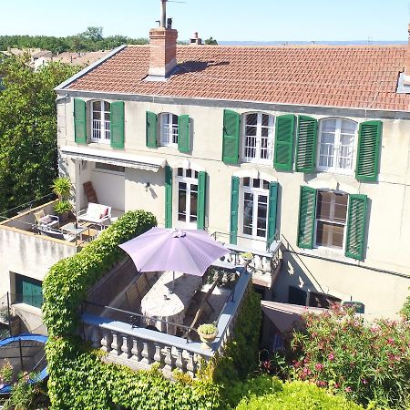 Maison De Maitre A Bram # Jacuzzi Экстерьер фото